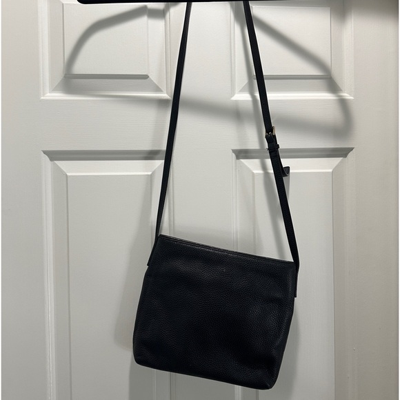 Kate Spade Purse, Black, with shoulder strap - Picture 4 of 11